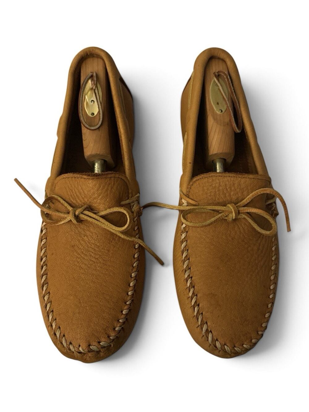 Minnetonka Moosehide Leather Moccasin Driving Knob Nub Tan Oil Rubbed Mens 10